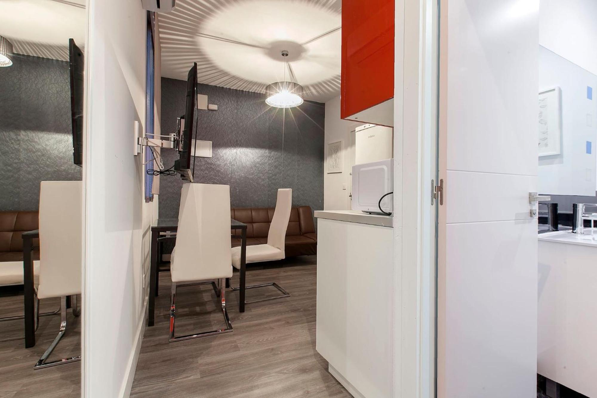 Apartamentos Day Madrid Callao Centro Gran Via Sol Malasana المظهر الخارجي الصورة
