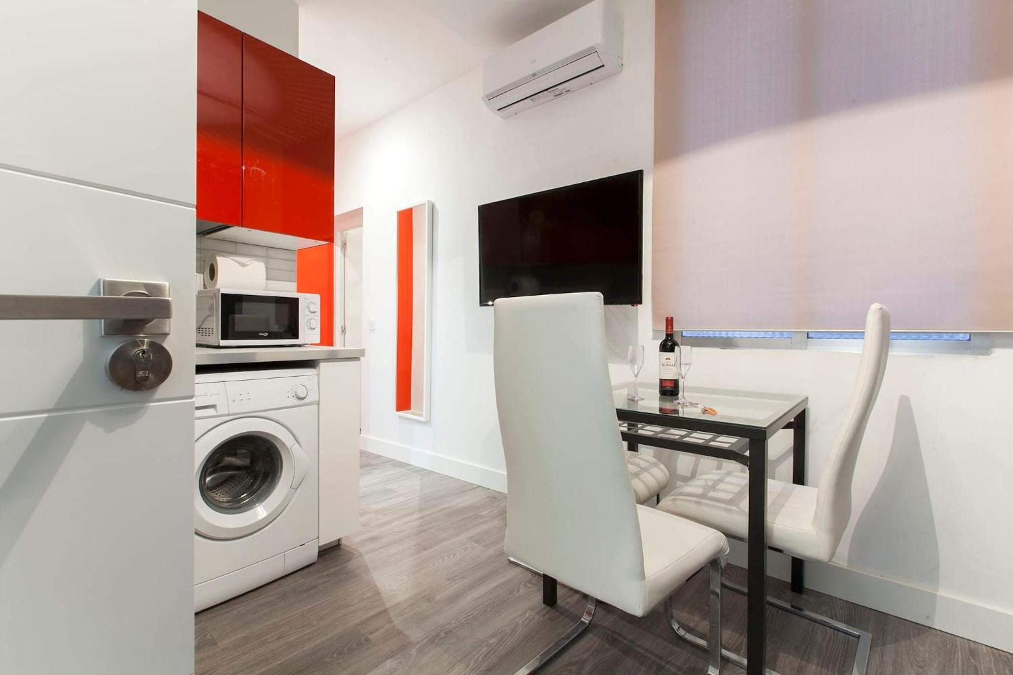 Apartamentos Day Madrid Callao Centro Gran Via Sol Malasana المظهر الخارجي الصورة