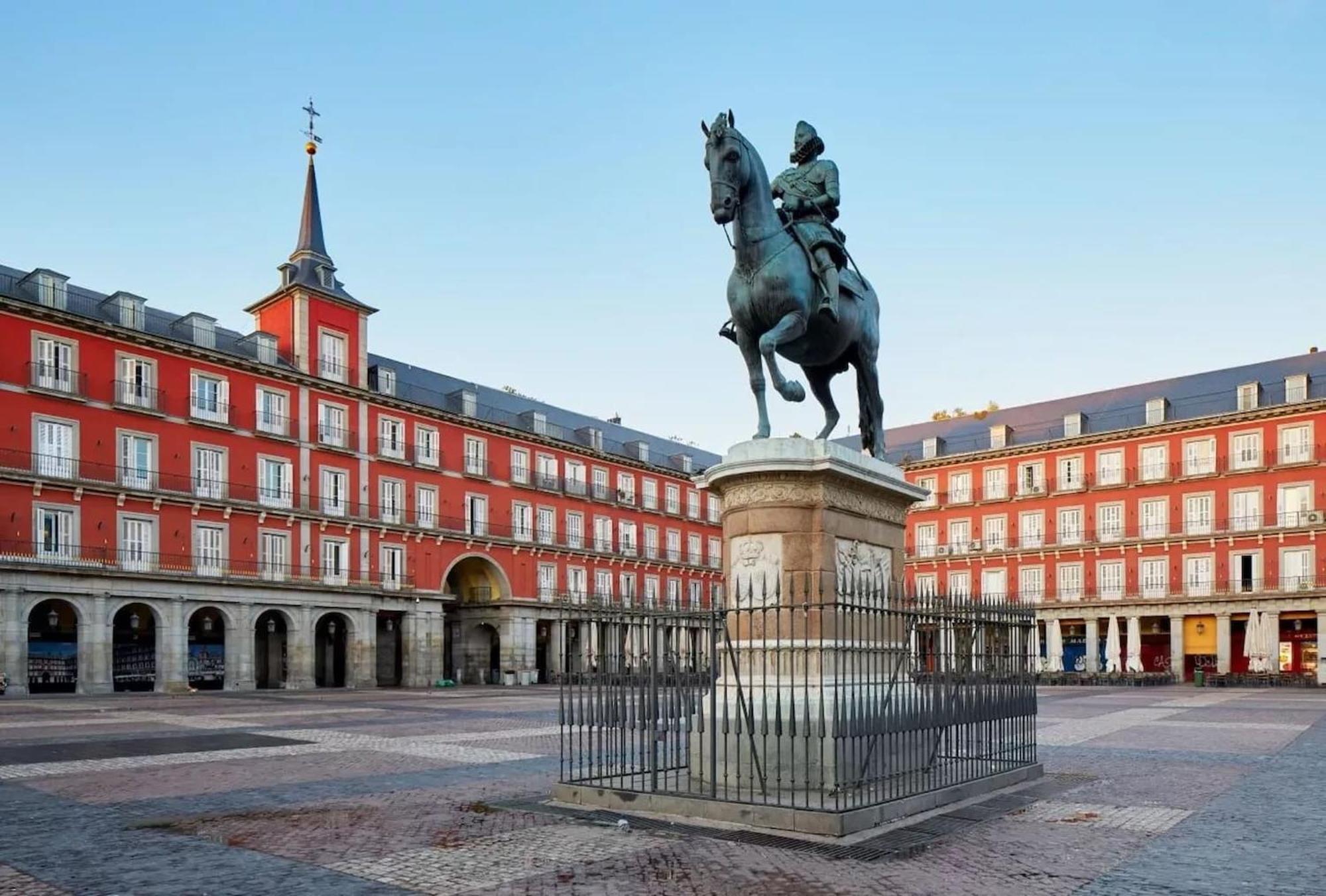 Apartamentos Day Madrid Callao Centro Gran Via Sol Malasana المظهر الخارجي الصورة