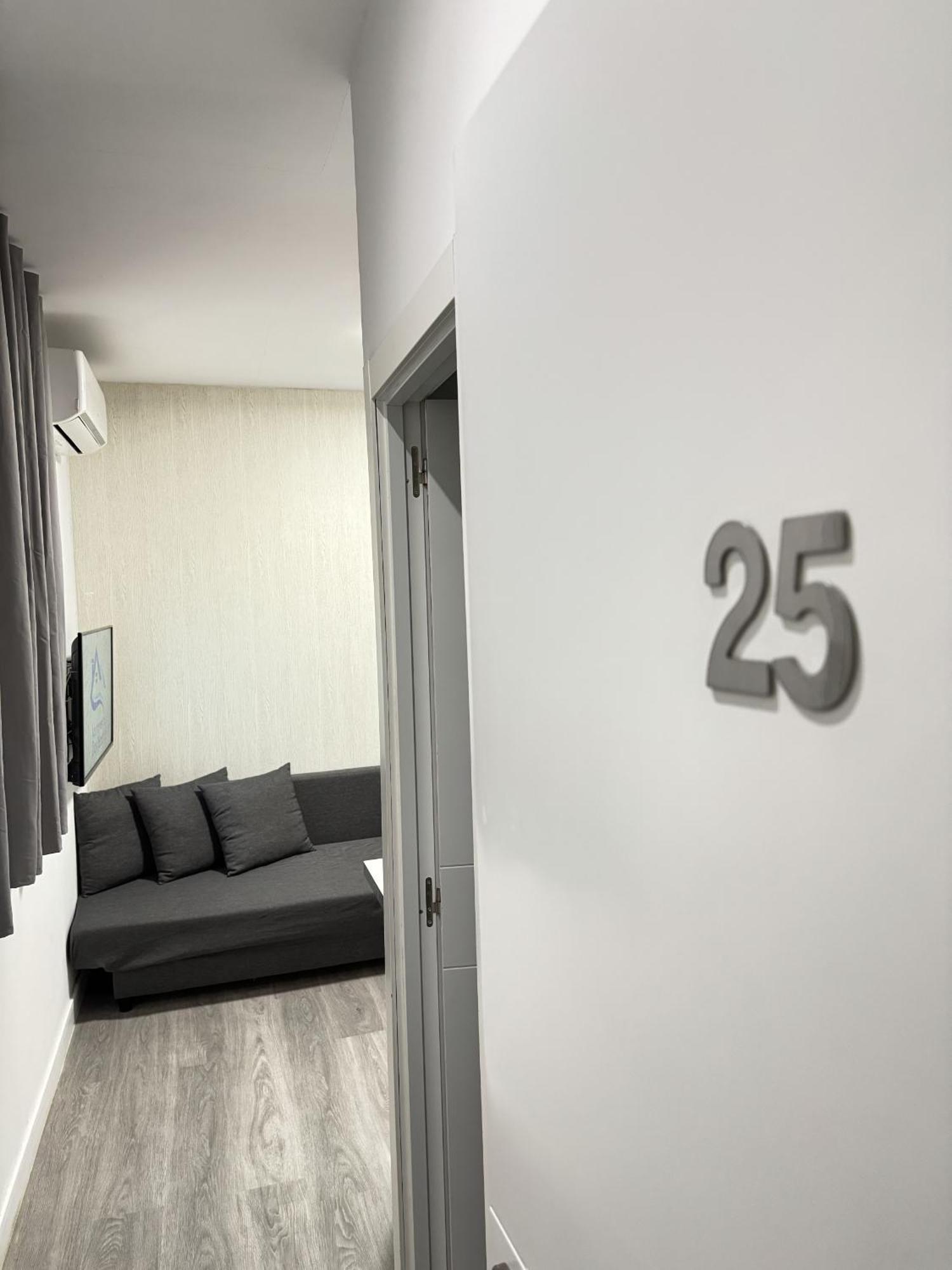 Apartamentos Day Madrid Callao Centro Gran Via Sol Malasana المظهر الخارجي الصورة