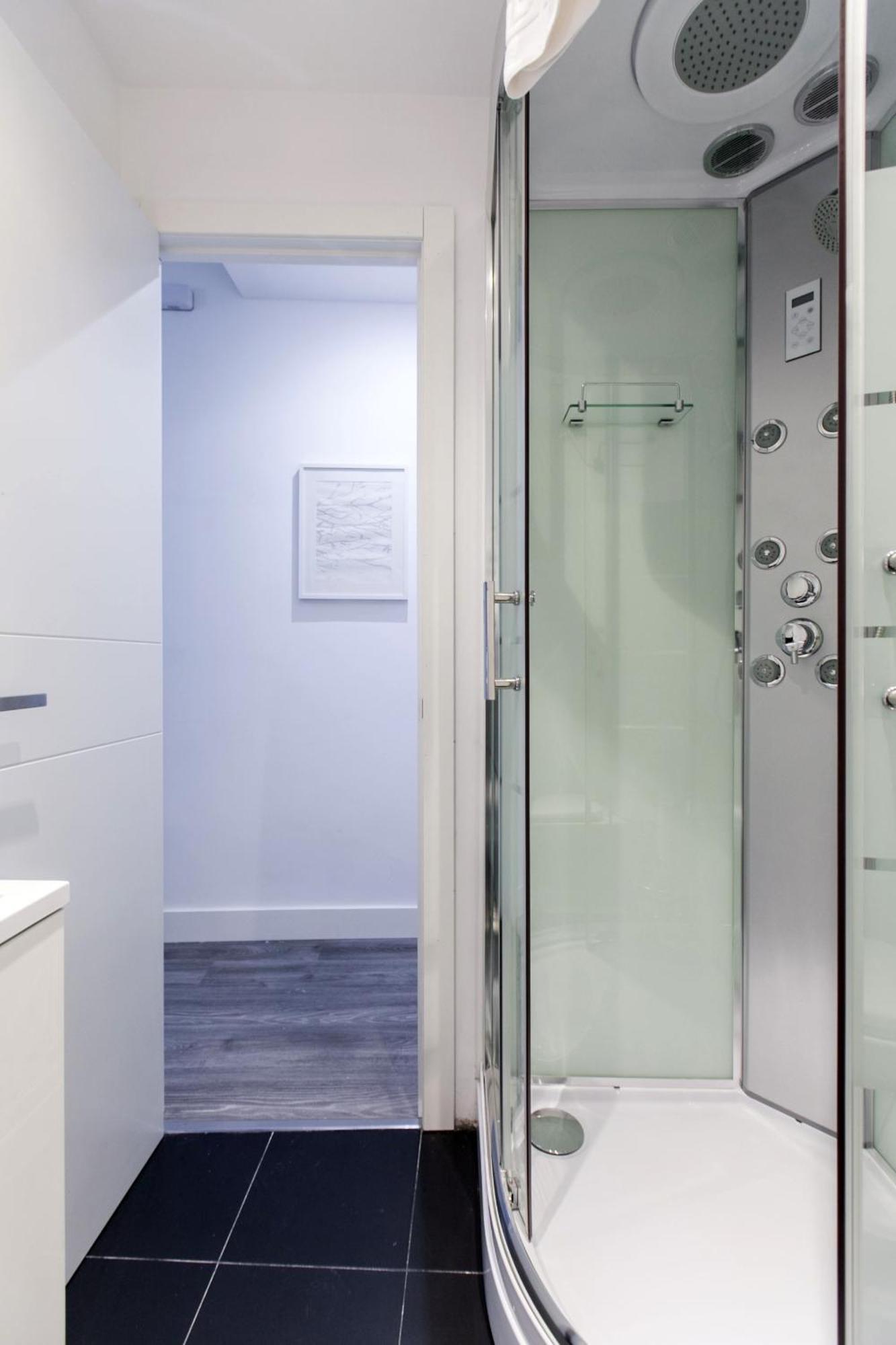 Apartamentos Day Madrid Callao Centro Gran Via Sol Malasana المظهر الخارجي الصورة